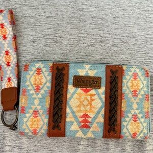Wrangler Multicolor Aztec Wallet